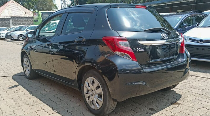 TOYOTA VITZ full