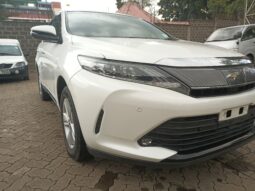 TOYOTA HARRIER 2019 full