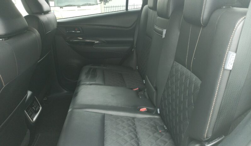 TOYOTA HARRIER 2019 full